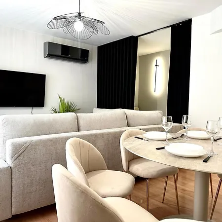 Igielna - 100m Main Square - Self Check-in Breslavia