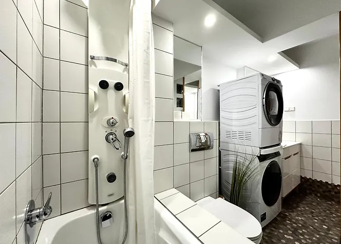 Igielna - 100m Main Square - Self Check-in Wrocław