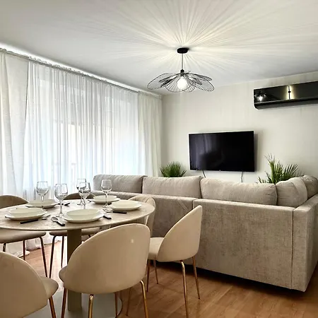 Igielna - 100m Main Square - Self Check-in Διαμέρισμα