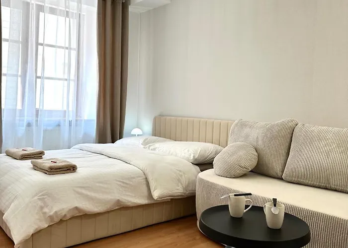 Igielna - 100m Main Square - Self Check-in *